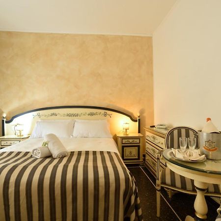Hotel Morchio Mhotelsgroup Diano Marina Exteriér fotografie