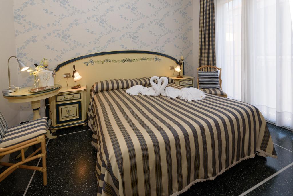 Hotel Morchio Mhotelsgroup Diano Marina Exteriér fotografie